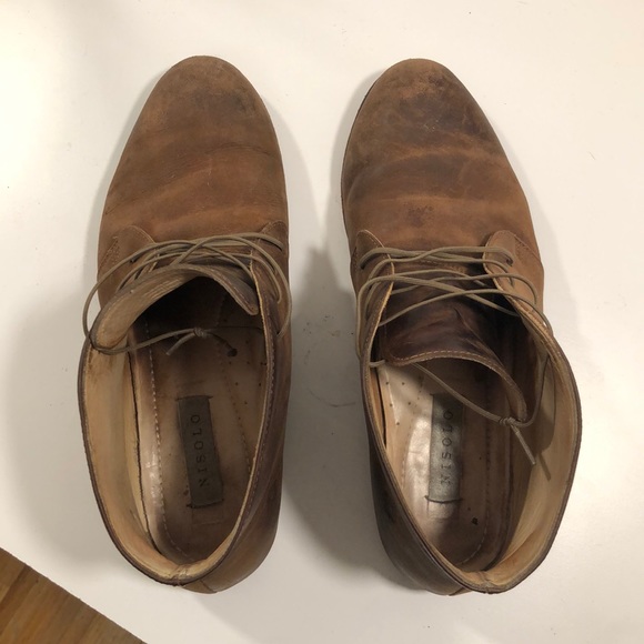 Nisolo Ladies brown suede Chukka boot wood heel - Picture 6 of 8